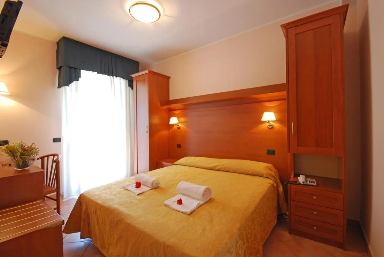 Hotel Jole Cesenatico 3*,  Italie