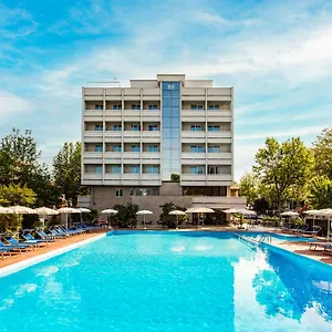 Отель Ambasciatori, Чезенатико